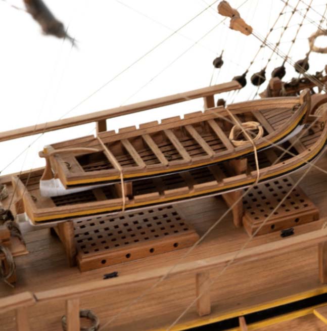 一流の職人の制作した 帆船構造模型 木製 イギリス艦 ミネルバ 船
